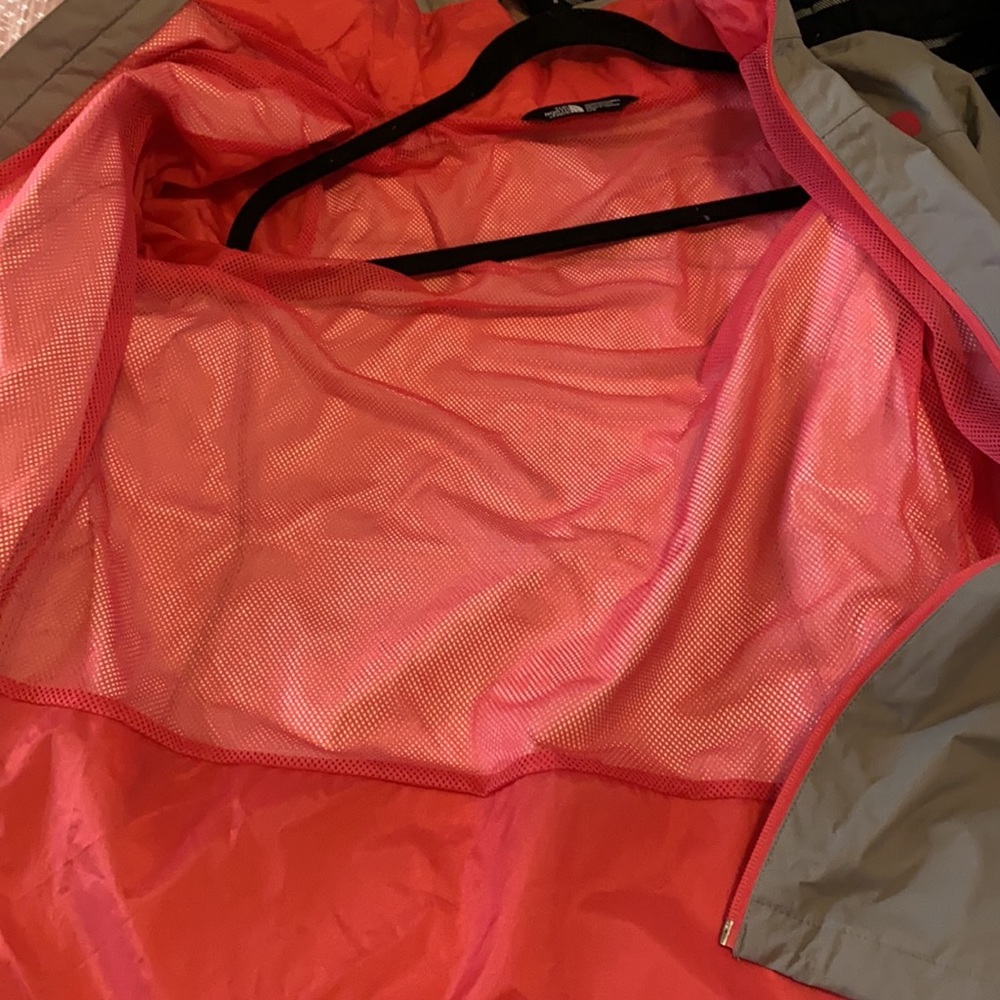 North Face Resolve Jacket - image 3